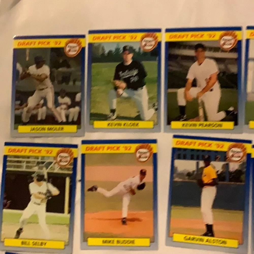 Bundle of Baseball Cards Lot 416